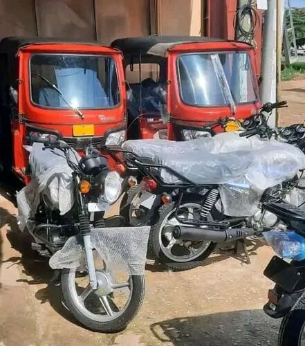 BAJAJI BEI ML8 IPO SOKONI 