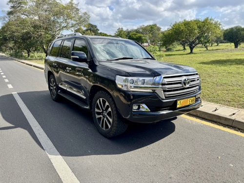 LAND CRUISER VXR V8 2019