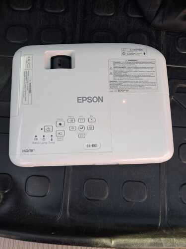  EPSON PROJECTOR INA UZWA 
