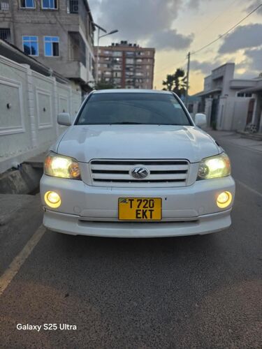 NAUZA TOYOTA KLUGER 