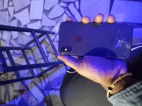 Iphone x 400000 tsh