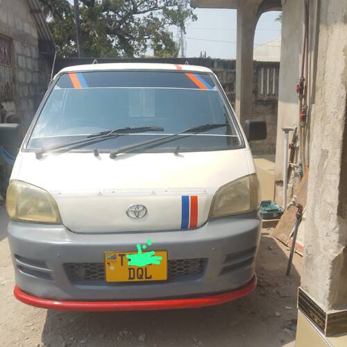 NAUZA TOYOTA LITEHIACE 