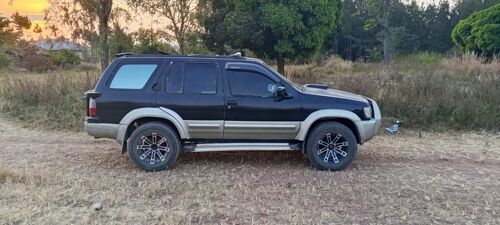 NISSAN TERANO