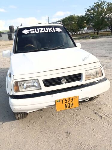Suzuki Escudo 