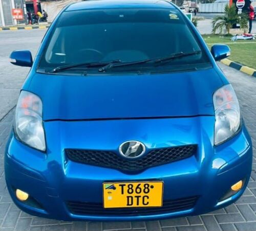 NAUZA TOYOTA VITZ