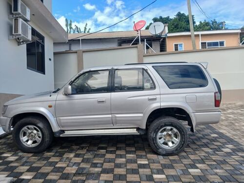 Hilux Surf 