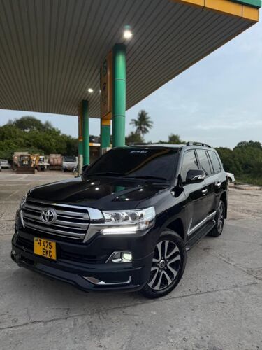 LANDCRUISER V8 VXR 