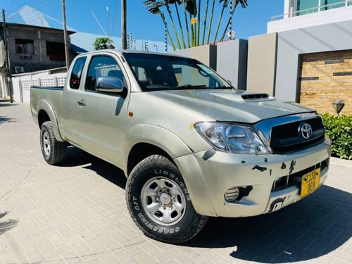 HILUX SINGLE CABIN