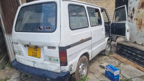 suzuki min bus