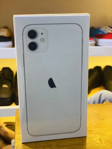 iphone 11 128GB Brand new