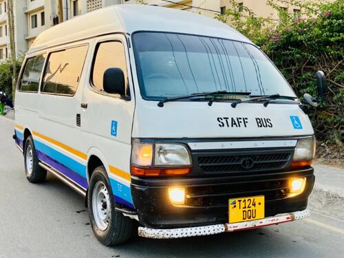Toyota HiAce 328