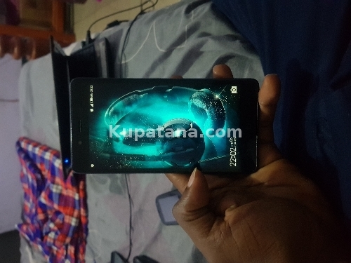 Tecno L8 120,000 
