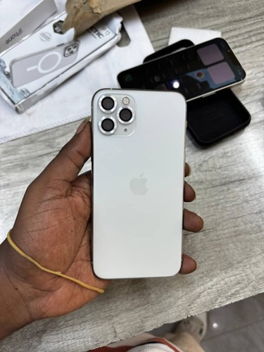 IPhone 11 pro  GB 256