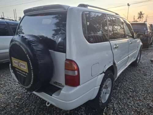 SUZUKI GRAND ESCUDO