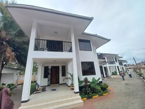 NICE VILLAS FOR RENT 