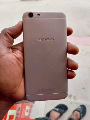 OPPO A57 