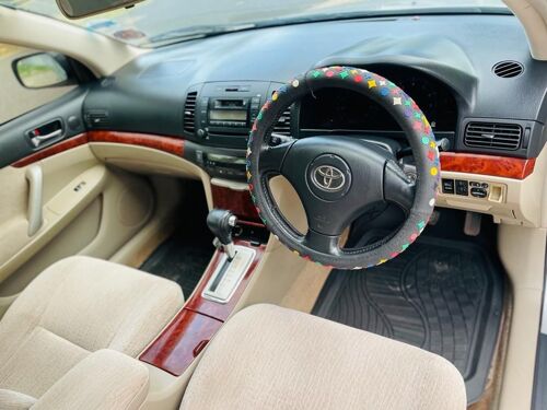 TOYOTA PREMIO 0620858707