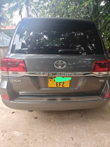Landcruiser v8 gxr