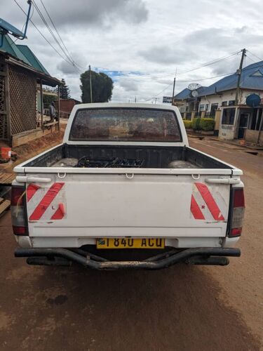 NISSAN HARDBOARD 