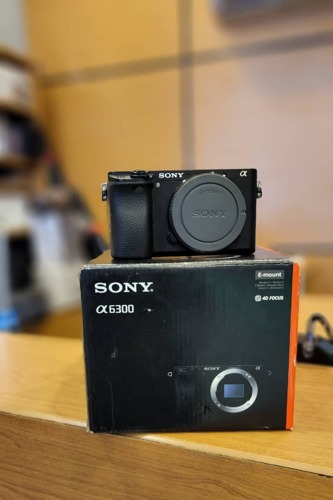 SONY ALFA 6300 WITH 16-50MM