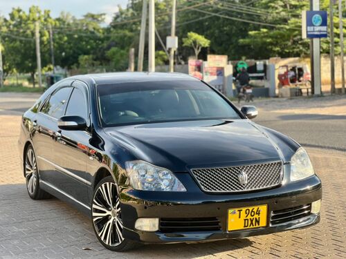 NAUZA TOYOTA CROWN ATHLETE 