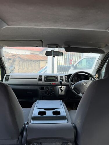 Hiace Van Nzuri sana