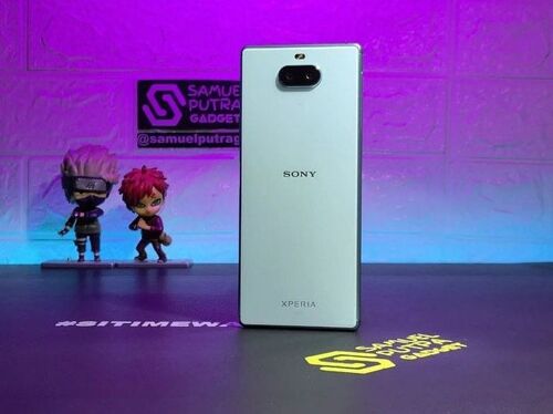 SONY EXPERIA 8