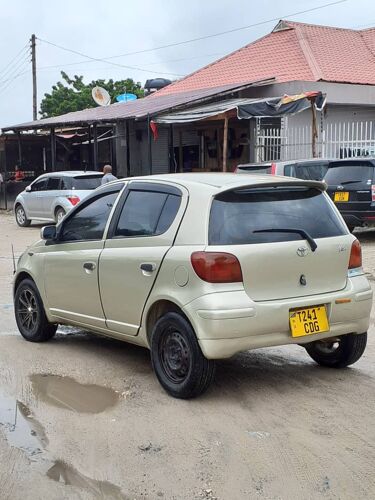 Vitz old model Cc1490 