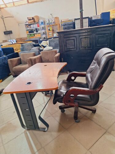 Office table and chais
