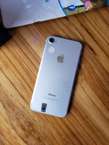 iPhone 7g