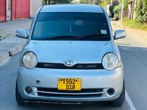TOYOTA SIENTA 