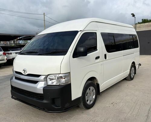 Toyota Hiace Quntum