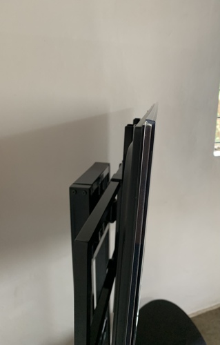 Samsung LED Full HD 40” TV Plus TV Stand