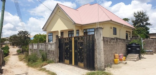 NYUMBA INAUZWA MBEZI MALAMBA 