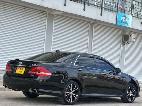 Toyota Crown Athlete ECC