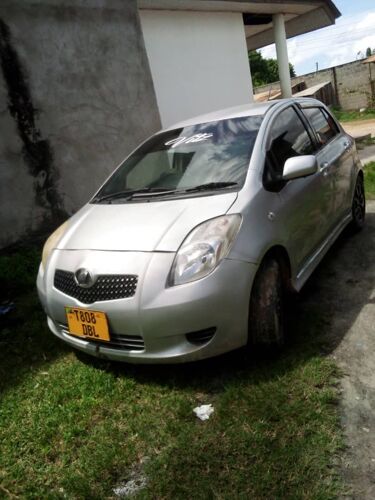 Toyota Vitz 1,290Cc