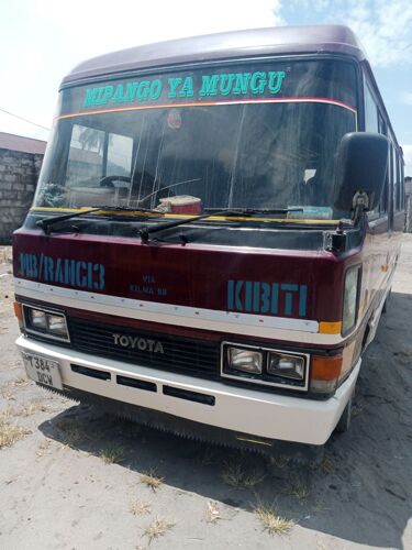 Toyota Coaster 