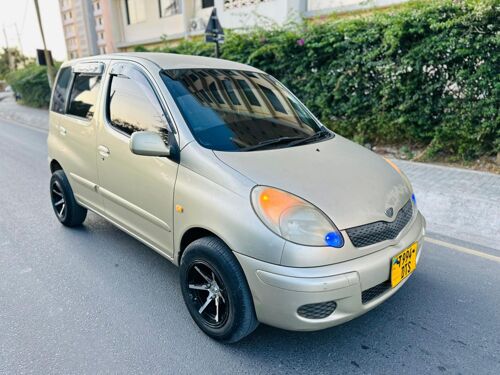 Toyota Fun cargo Z