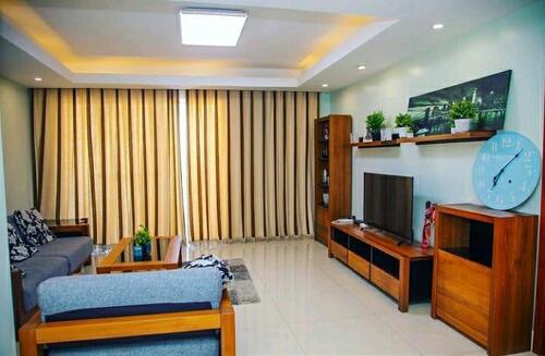 3 bedroom apartment at oysterbay