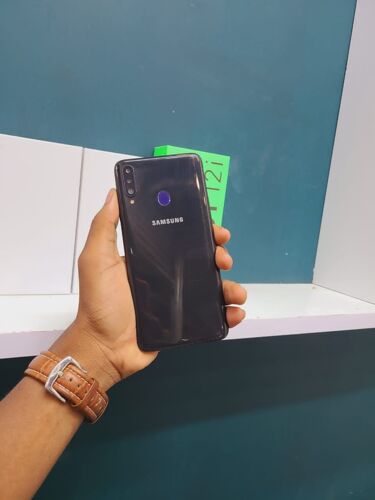 Samsung A20s