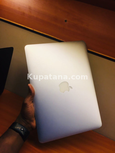 MAC AIR Core i5