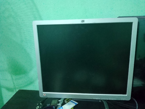 HP DESKTOP MONITOR