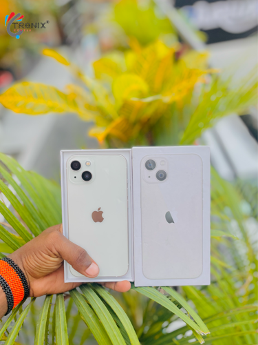 Iphone 13 plain 