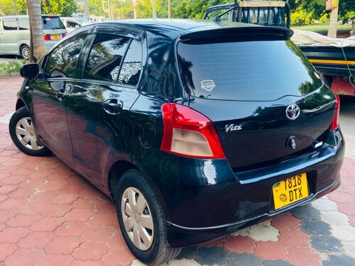 Toyota vitz 9