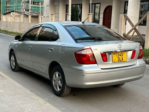 Toyota premio new F