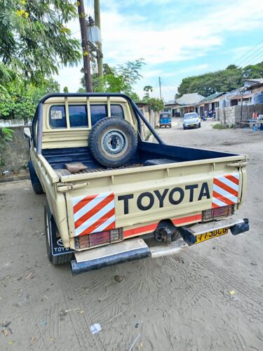 Toyota Landcruiser Pick Up Kupatana