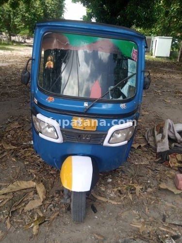 BAJAJI TVS INAUZWA 