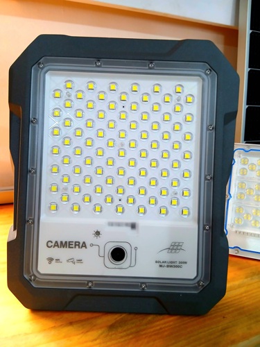 Solar flood light