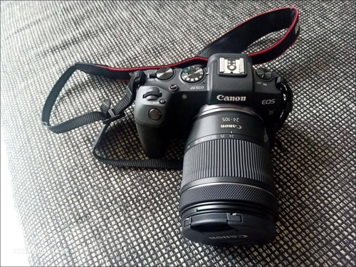 Canon EOSR with 24-105mm lens