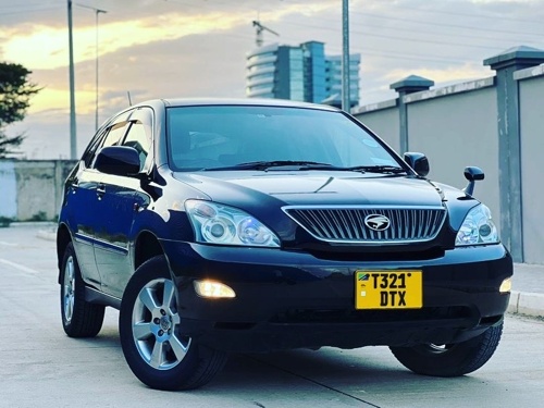 Toyota Harrier Inauzwa